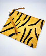 Load image into Gallery viewer, Leather and Fur Clutch